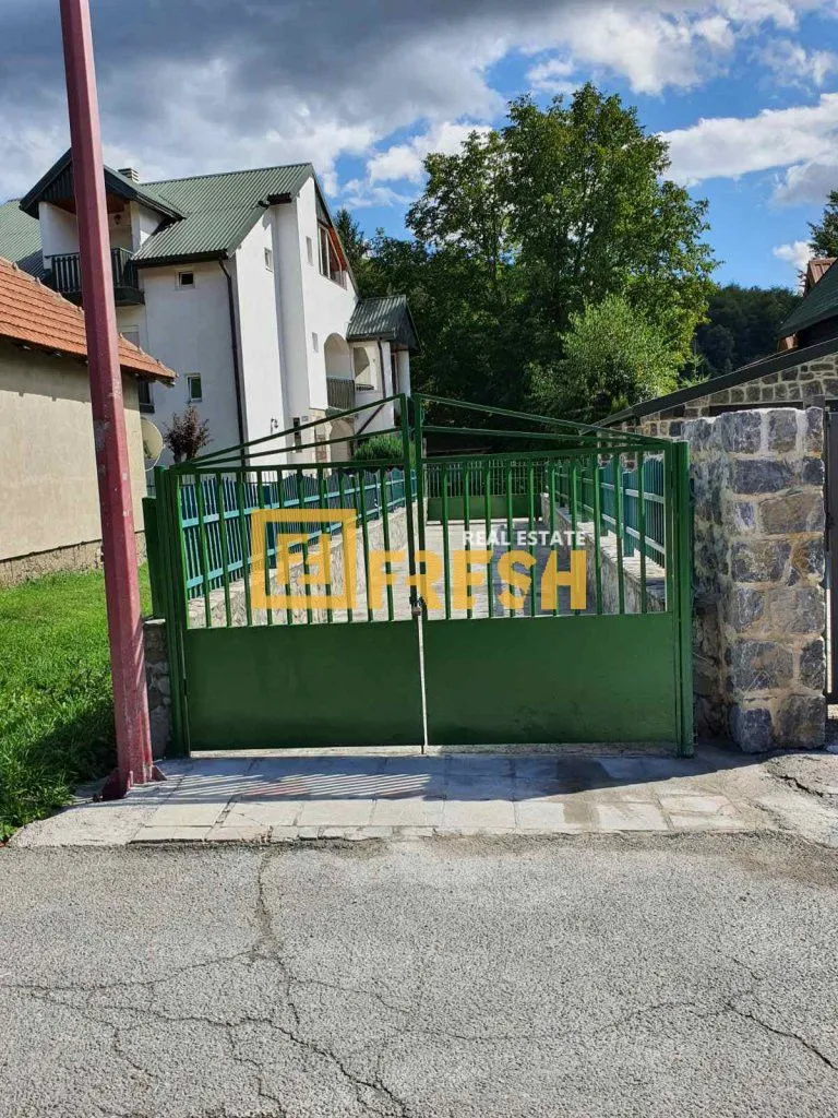 Sale, house, 300m², Kolašin, Crna Gora