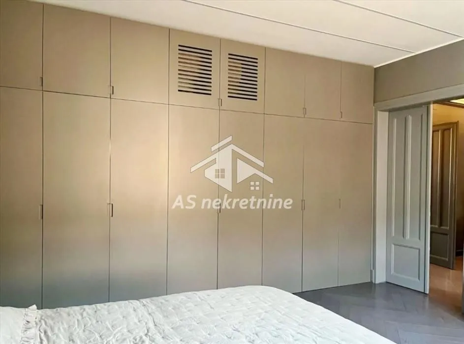 Rent, three bedroom apartment, 84m², Stari Grad, Beograd