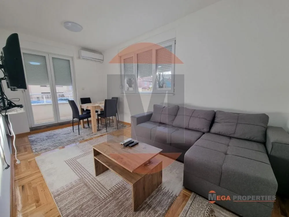 Rent, one bedroom apartment, 38m², Borča 1, Borča Sve Podlokacije