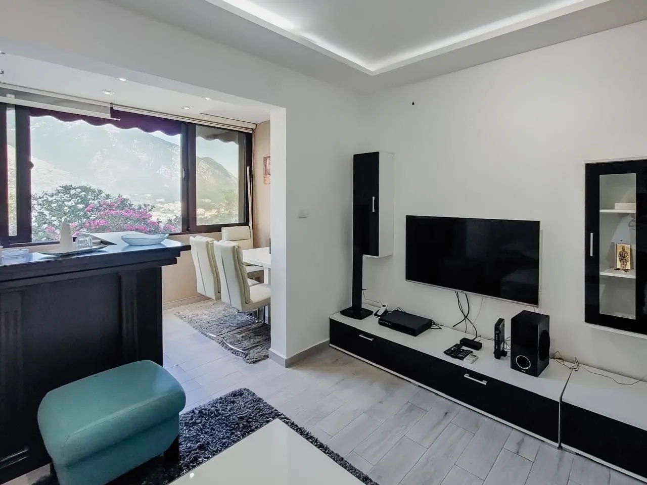 Prodaja, jednosoban stan, 47m², Sveta Vrača, Kotor