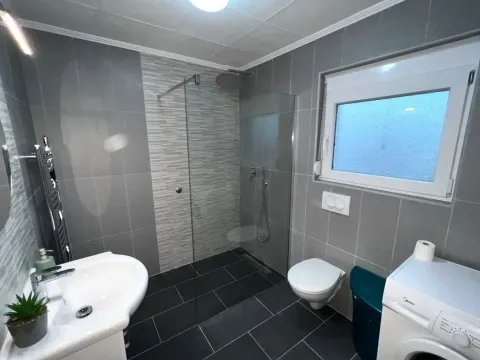 Rent, three bedroom apartment, 130m², Zabjelo, Podgorica - image 10