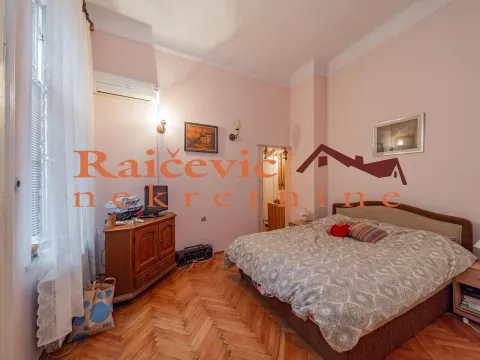 Prodaja, stan, 214m², Zemun Centar, Zemun Sve Podlokacije - image 10