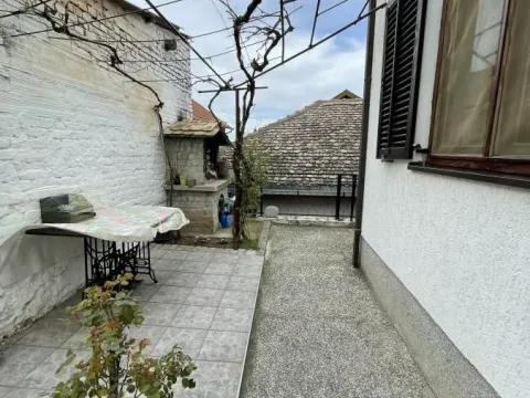 Prodaja, kuća, 155m², Sremska Kamenica, Petrovaradin - image 8