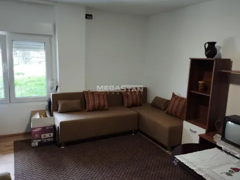 Prodaja, jednosoban stan, 26m², Padinska Skela, Palilula Sve Podlokacije - image 2