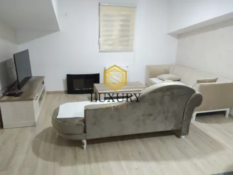 Izdavanje, trosoban stan, 145m², City Kvart, Podgorica - image 13