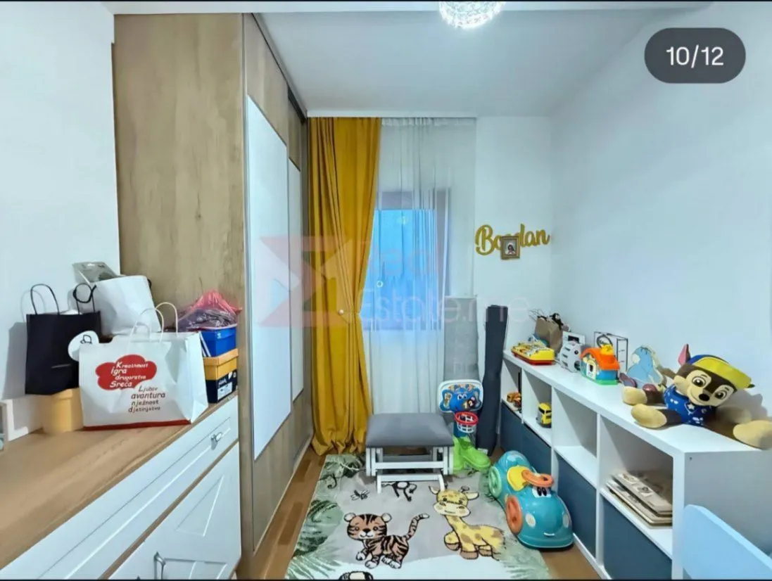 Prodaja, dvosoban stan, 60m², Centar, Podgorica