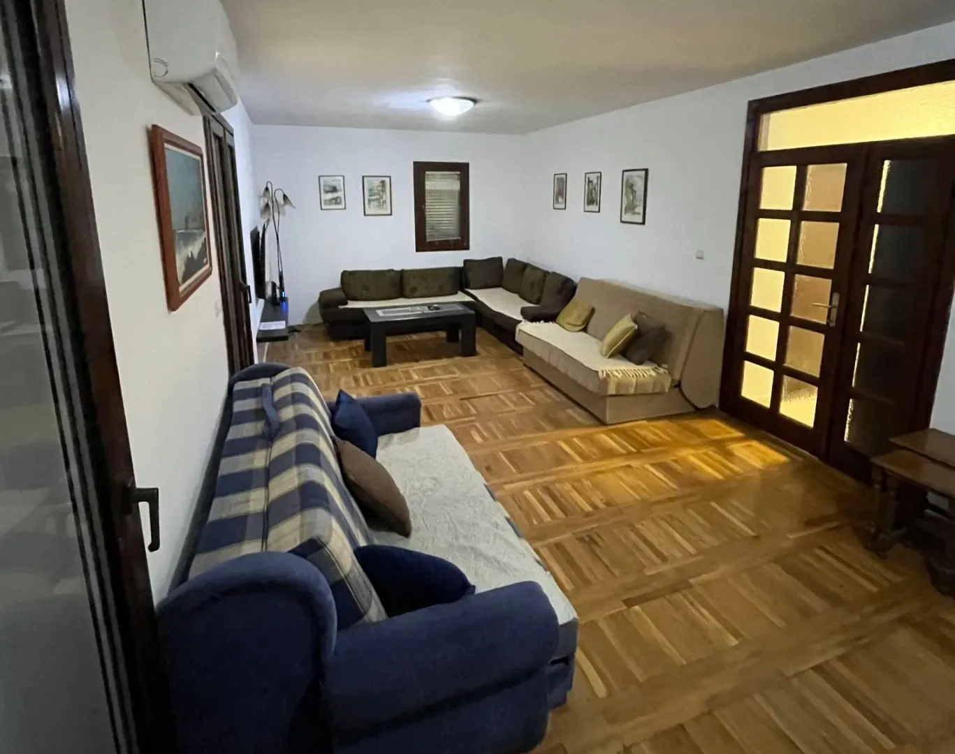 Izdavanje, stan, 80m², Budva, Crna Gora
