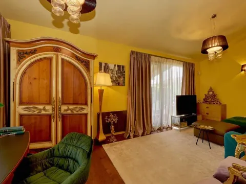 Prodaja, kuća, 292m², Podmaine, Budva - image 2