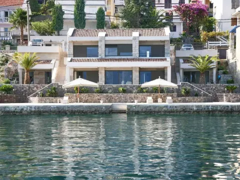 Rent, house, 300m², Krašići, Tivat - image 3