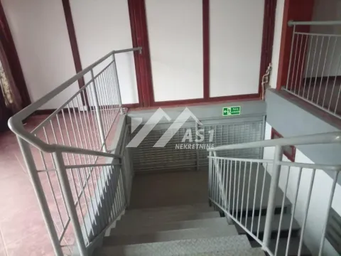 Rent, office space, 300m², Novi Sad Sve Podlokacije, Novi Sad - image 6