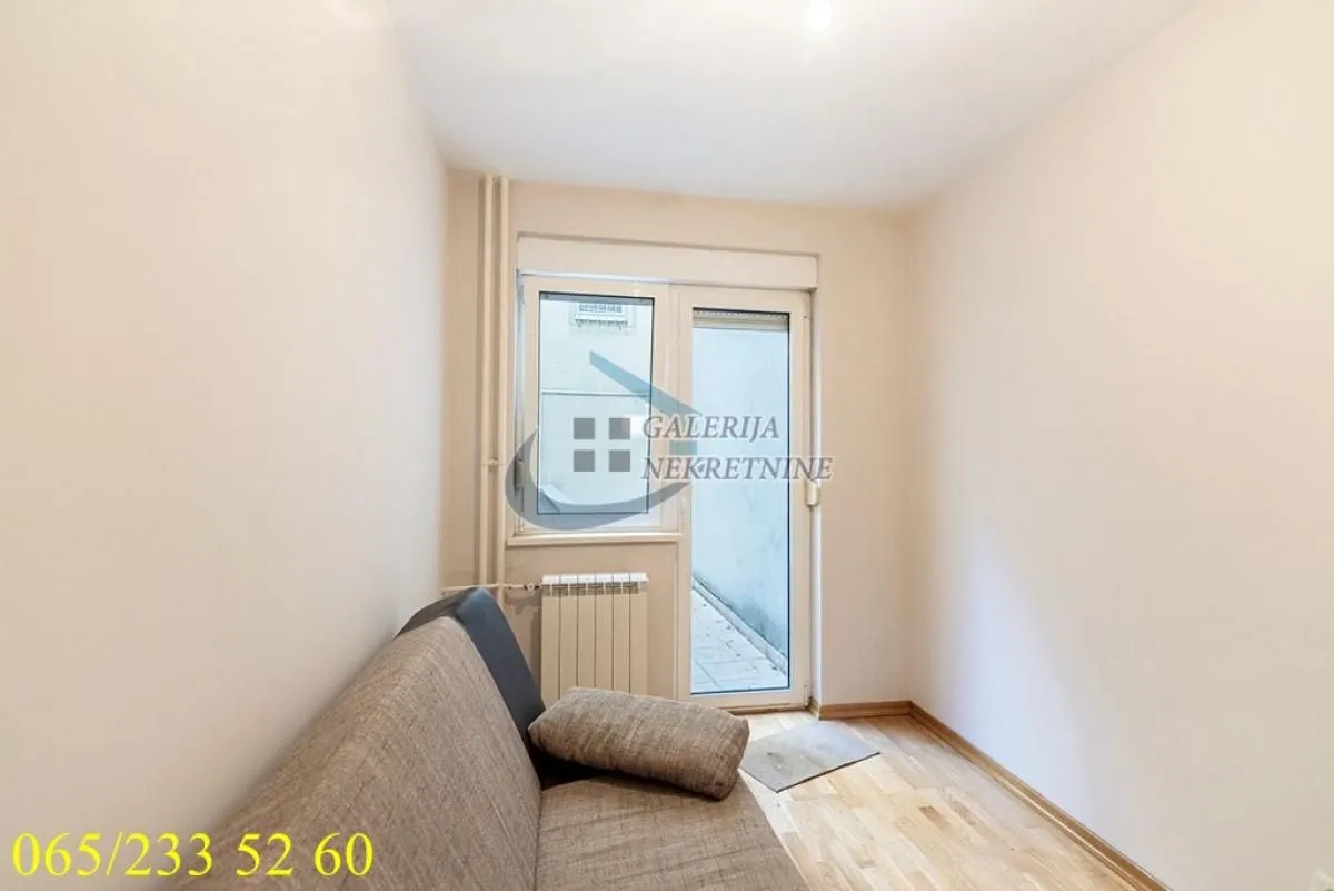 Sale, two bedroom apartment, 74m², Vračar Hram, Vračar Sve Podlokacije