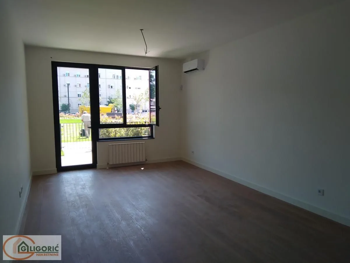 Prodaja, dvosoban stan, 73m², Savski Venac, Beograd