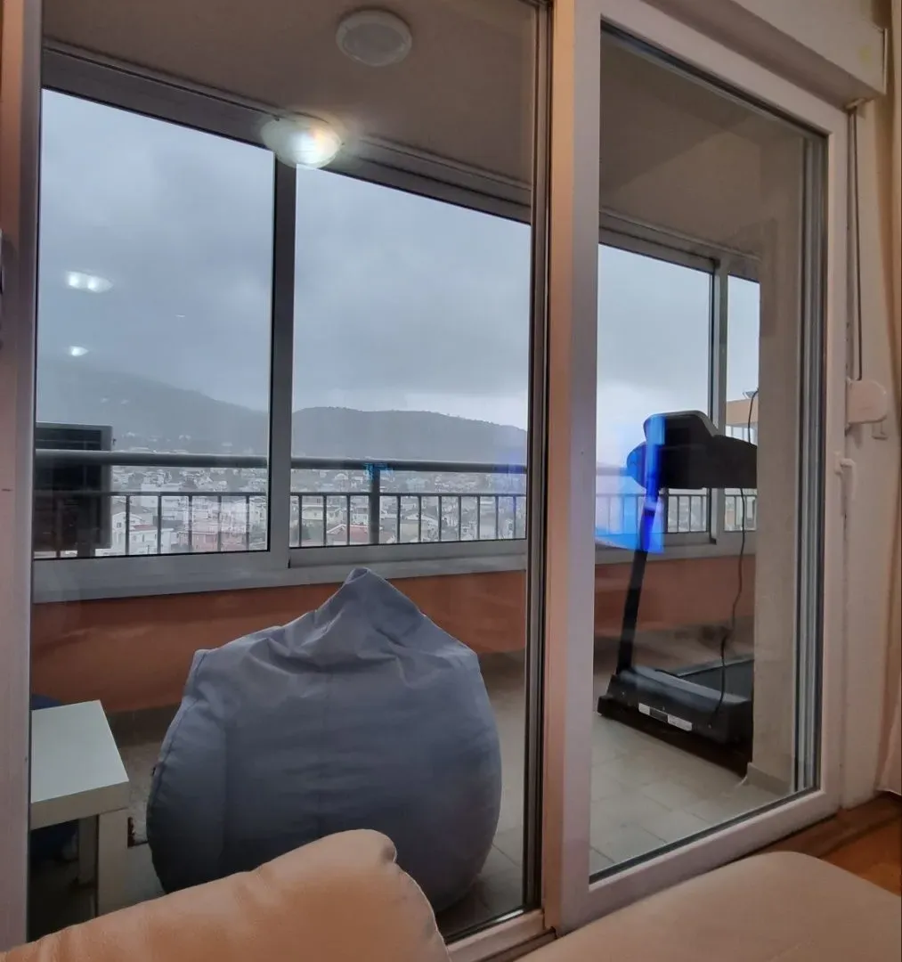 Prodaja, dvosoban stan, 76m², Centar, Bar