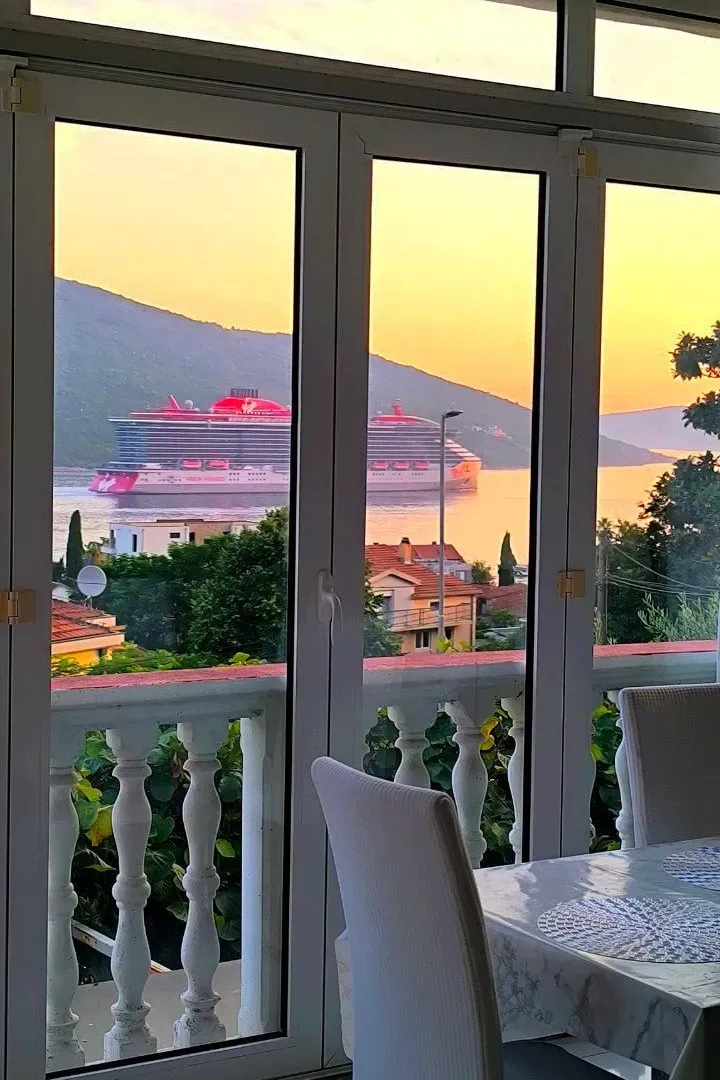 Prodaja, dvosoban stan, 84m², Kumbor, Herceg Novi