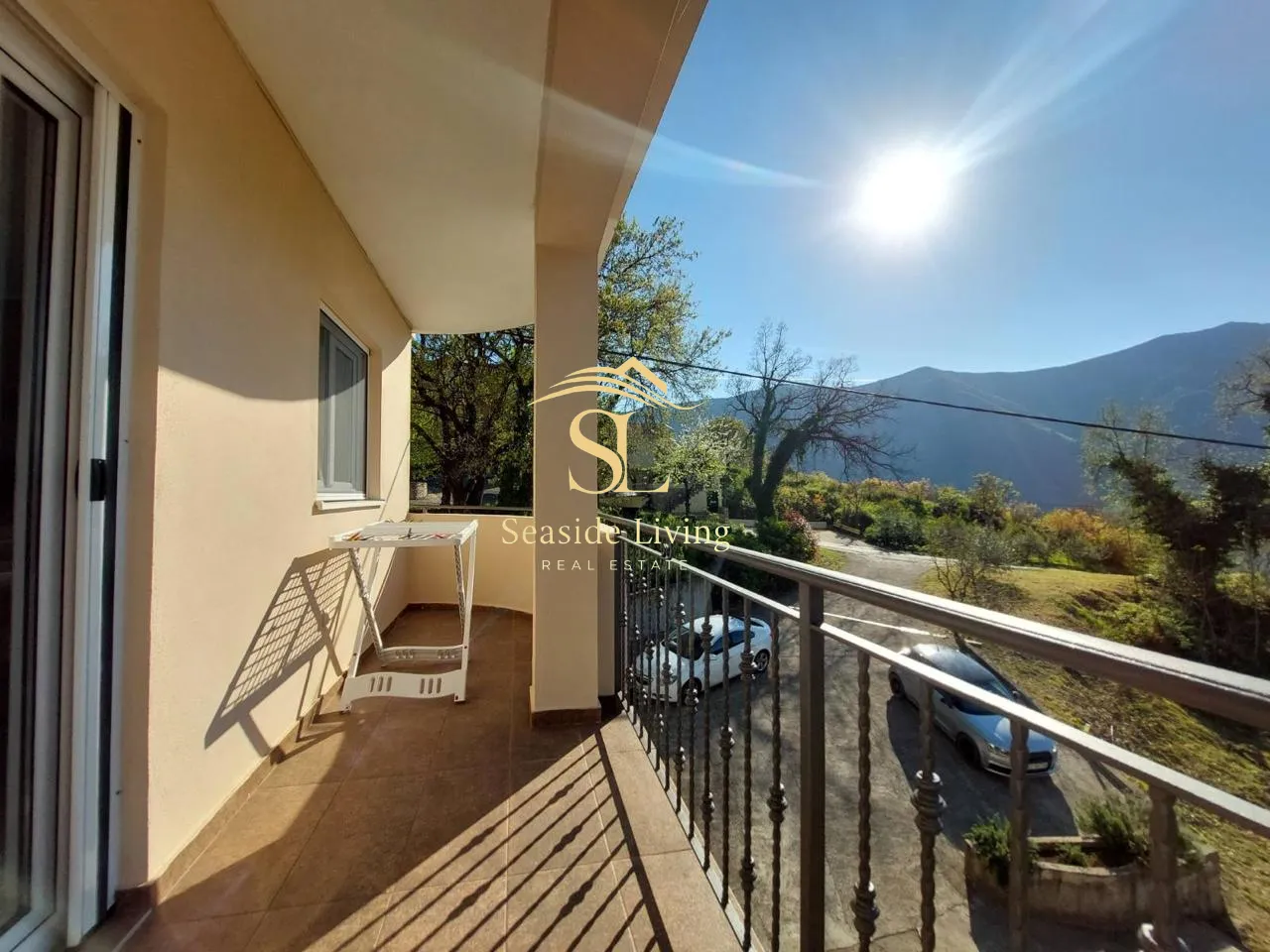 Rent, two bedroom apartment, 70m², Dobrota, Kotor