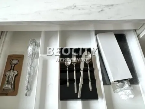 Izdavanje, trosoban stan, 83m², Beograd Na Vodi, Beograd - image 2