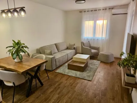 Izdavanje, jednosoban stan, 46m², Stari Aerodrom, Podgorica - image 6