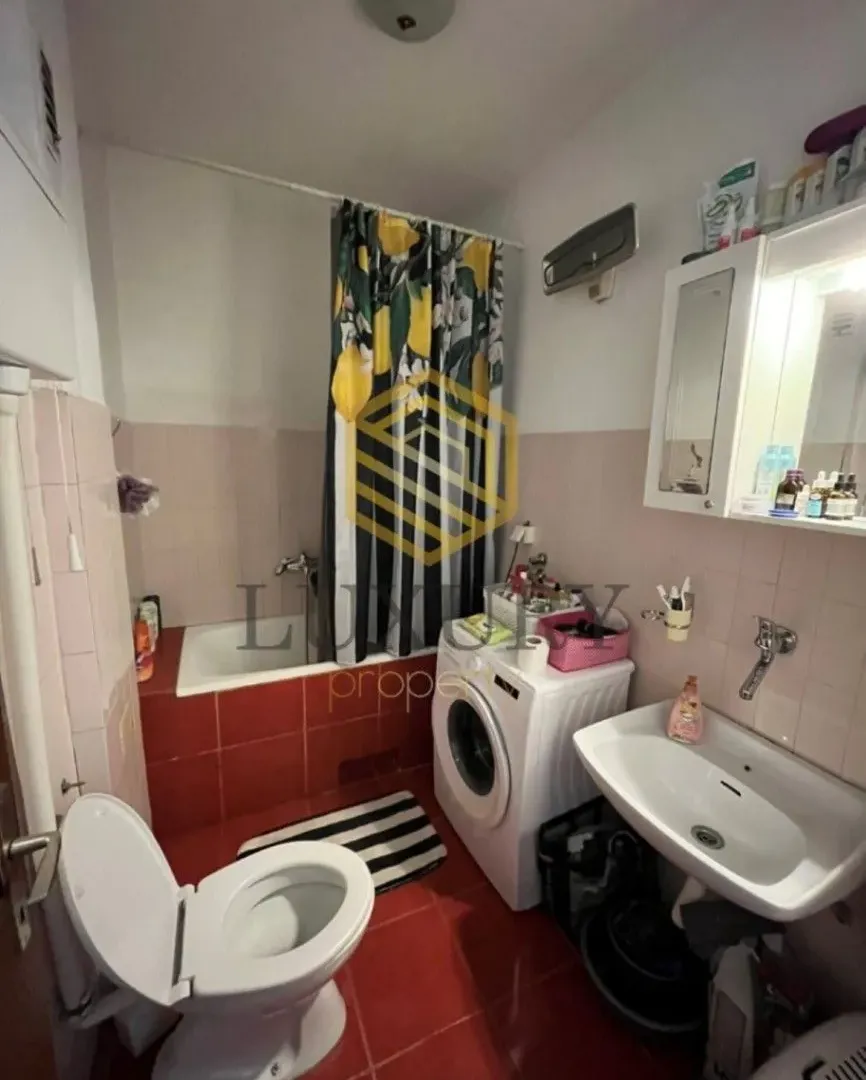 Izdavanje, jednosoban stan, 50m², Pod Goricom, Podgorica