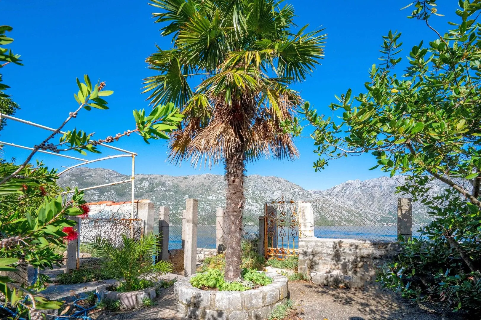 Sale, house, 300m², Stoliv, Kotor