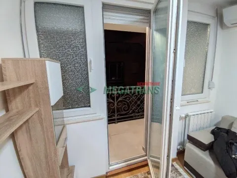 Izdavanje, jednosoban stan, 30m², Centar, Novi Sad - image 3