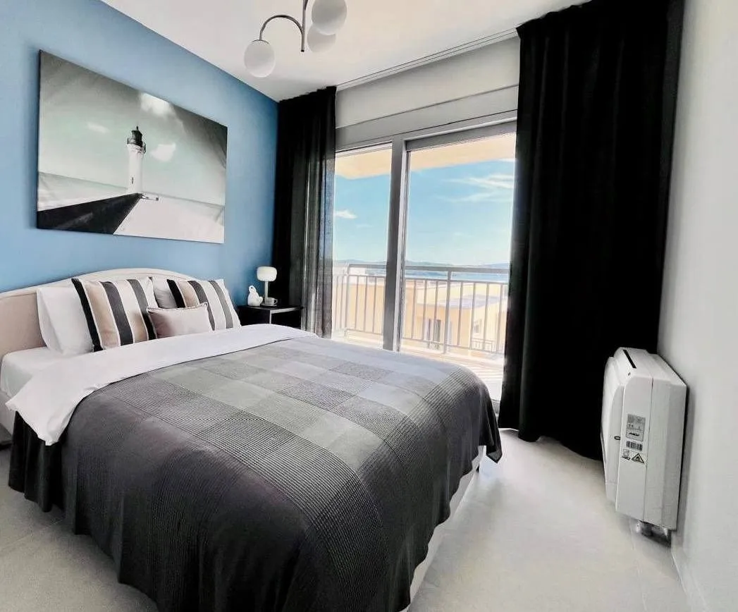 Prodaja, jednosoban stan, 45m², Tivat, Crna Gora