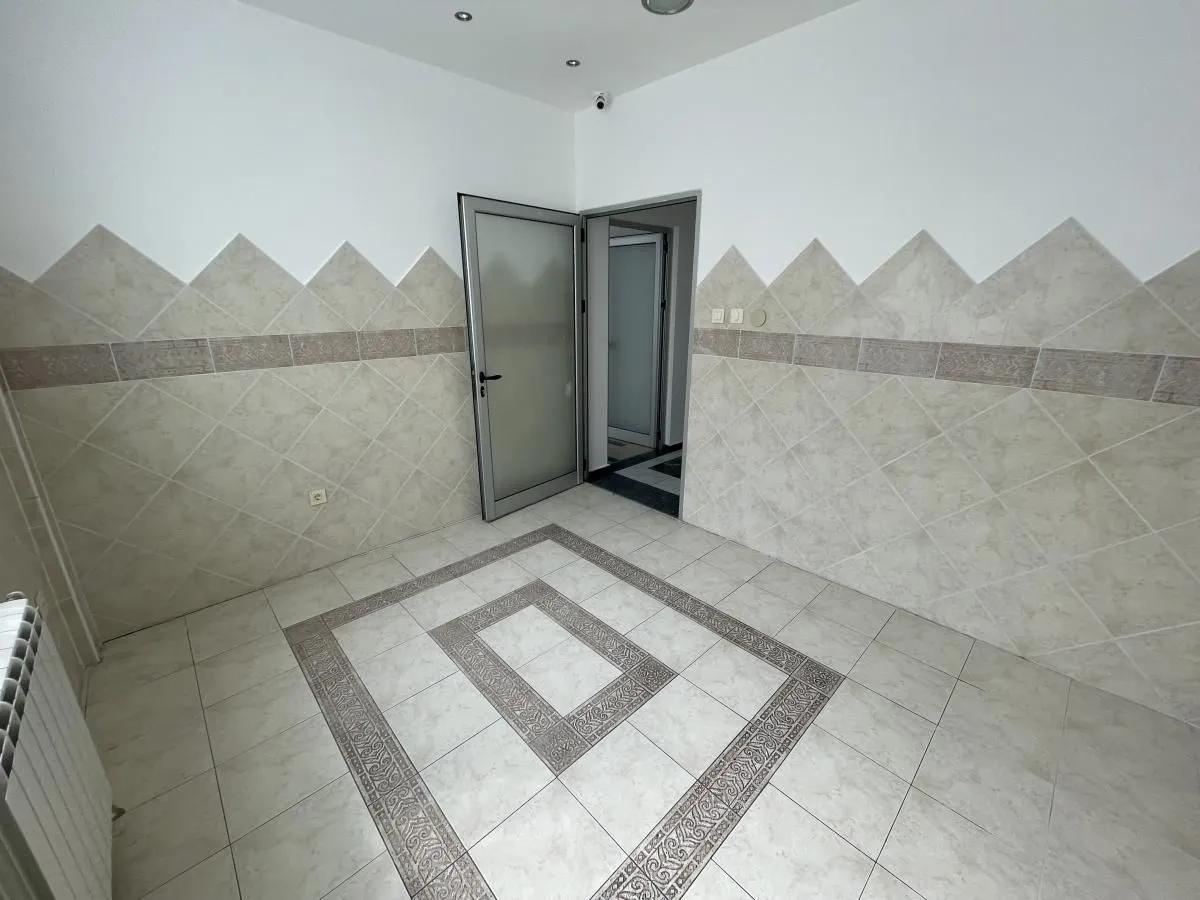 Rent, office space, 245m², Bulevar Oslobodjenja, Novi Sad Sve Podlokacije