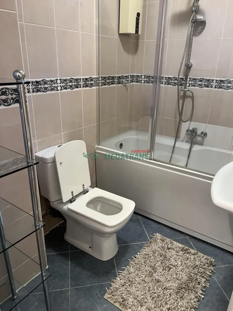 Izdavanje, trosoban stan, 78m², Bulevar Oslobodjenja, Novi Sad Sve Podlokacije
