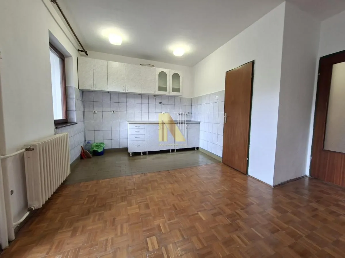 Prodaja, četvorosoban stan, 95m², Sajmište, Novi Sad