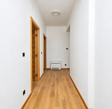 Rent, two bedroom apartment, 85m², Kod Capital Plaze, Podgorica - image 6