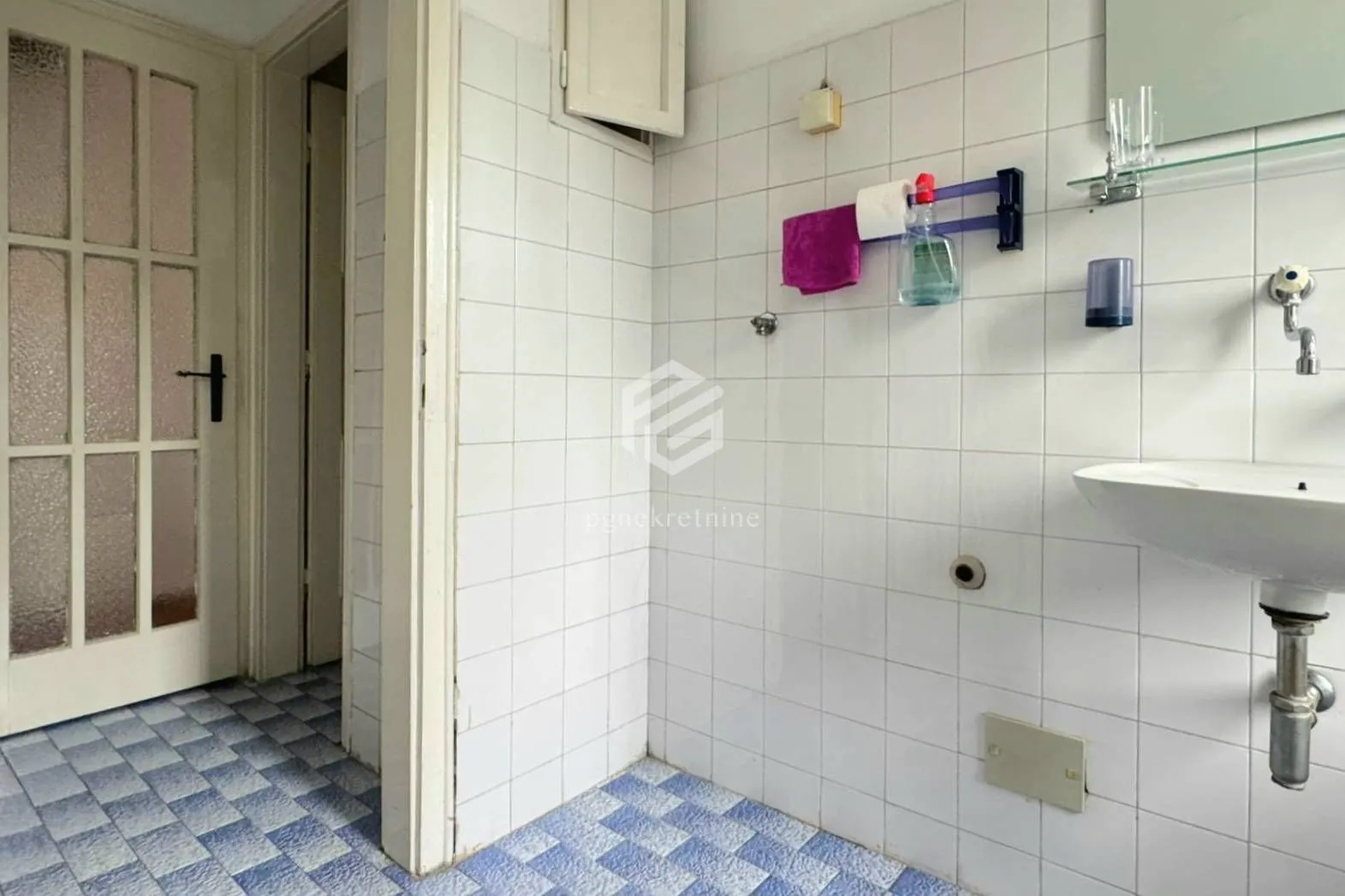 Prodaja, dvosoban stan, 86m², Centar, Podgorica