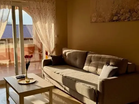 Izdavanje, jednosoban stan, 36m², Dobrota, Kotor - image 8