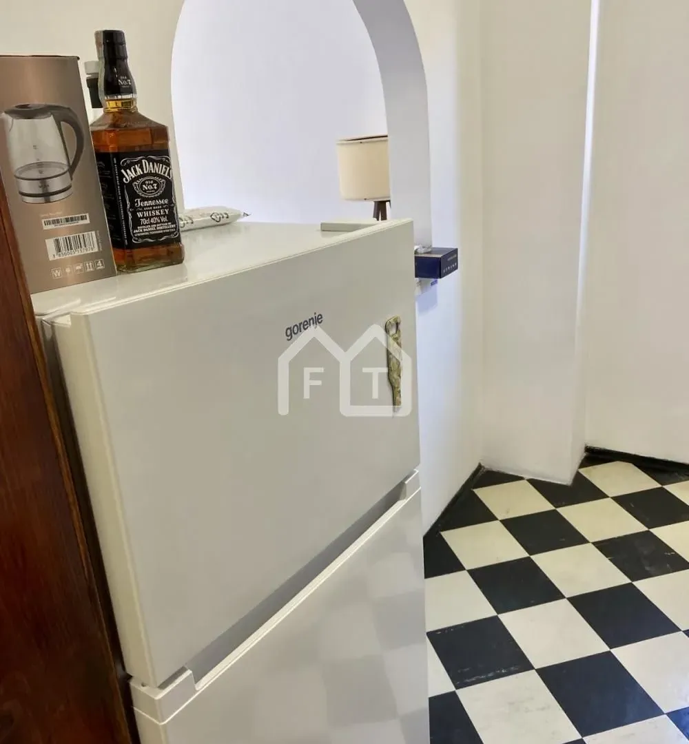 Izdavanje, trosoban stan, 76m², Bežanija, Beograd