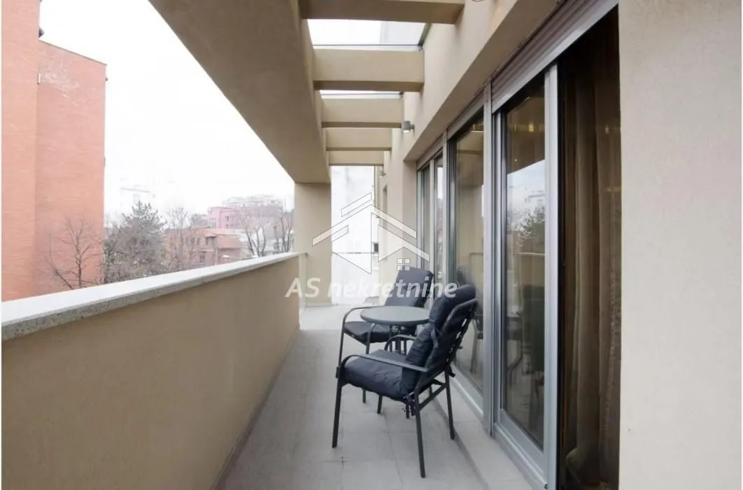Izdavanje, stan, 160m², Crveni Krst, Beograd