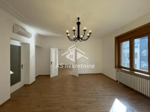 Izdavanje, četvorosoban stan, 160m², Stari Grad, Beograd - image 2