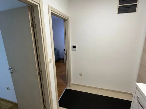 Sale, one bedroom apartment, 43m², Stari Aerodrom, Podgorica - image 17