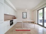 Prodaja, kuća, 520m², Muo, Kotor - image 17