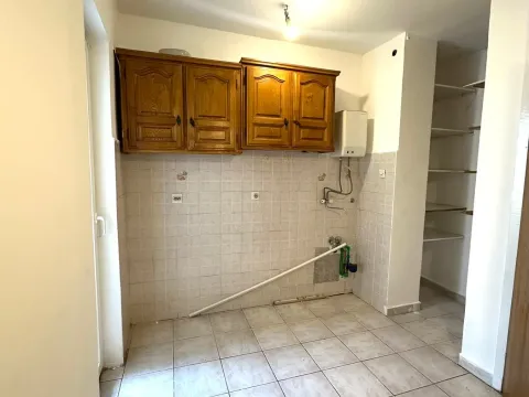 Prodaja, jednosoban stan, 55m², Stari Aerodrom, Podgorica - image 5