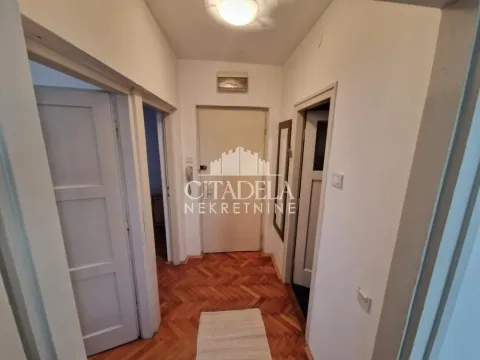 Izdavanje, dvosoban stan, 49m², Karaburma, Palilula Sve Podlokacije - image 17