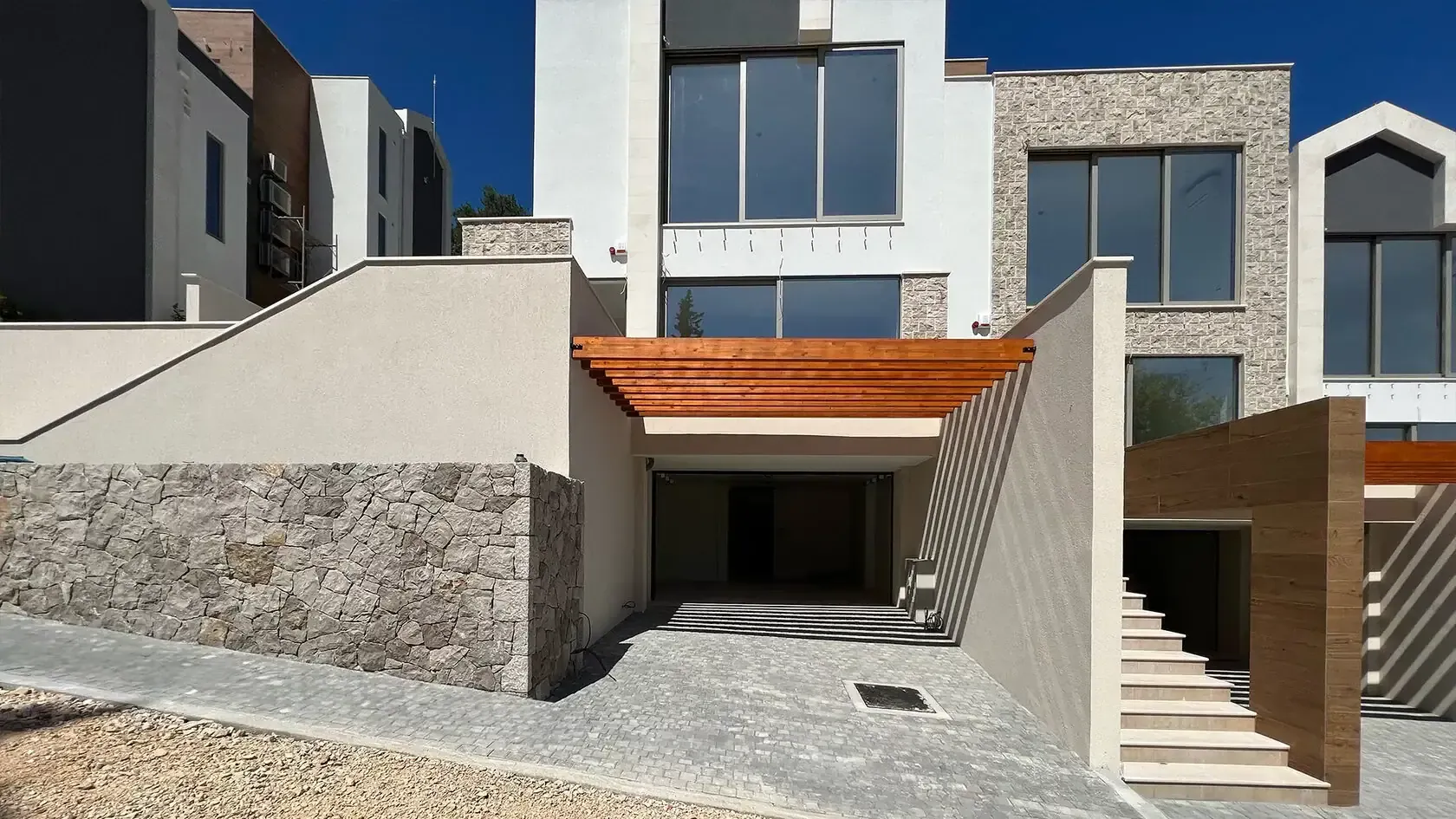 Prodaja, trosoban stan, 246m², Tivat, Crna Gora