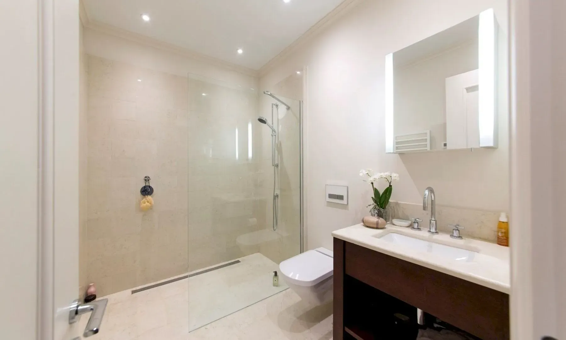 Sale, two bedroom apartment, 90m², Porto Montenegro, Tivat