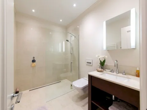 Sale, two bedroom apartment, 90m², Porto Montenegro, Tivat - image 20