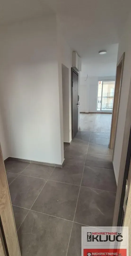 Prodaja, četvorosoban stan, 113m², Veternička rampa, Novi Sad Sve Podlokacije