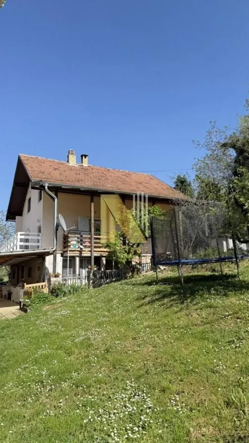 Prodaja, kuća, 195m², Sremska Kamenica, Petrovaradin