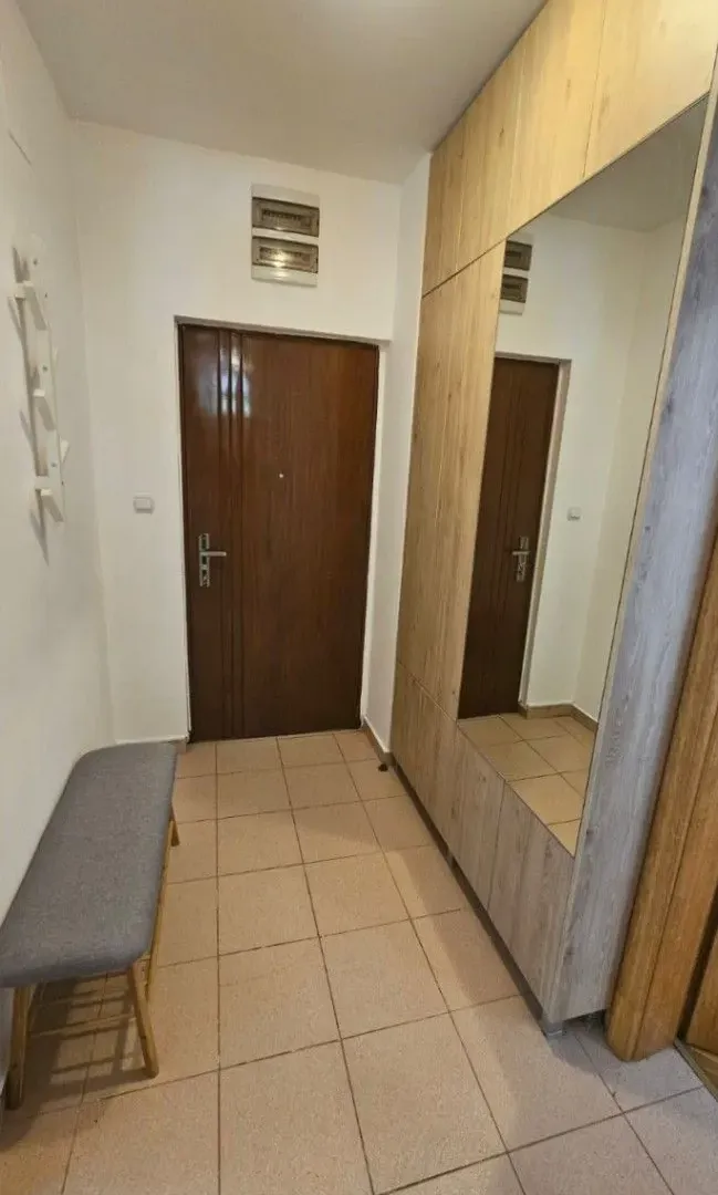 Izdavanje, jednosoban stan, 38m², Pod Goricom, Podgorica