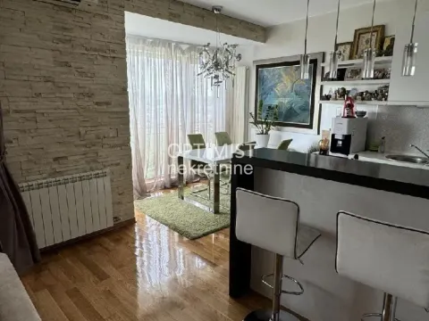 Prodaja, stan, 138m², Skojevsko Naselje, Beograd - image 16