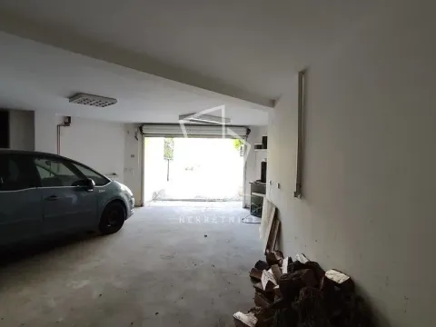 Prodaja, kuća, 427m², Voždovac Sve Podlokacije, Beograd - image 13