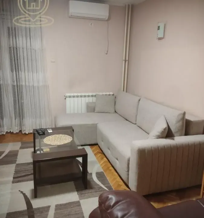 Izdavanje, dvosoban stan, 48m², Grbavica, Novi Sad Sve Podlokacije