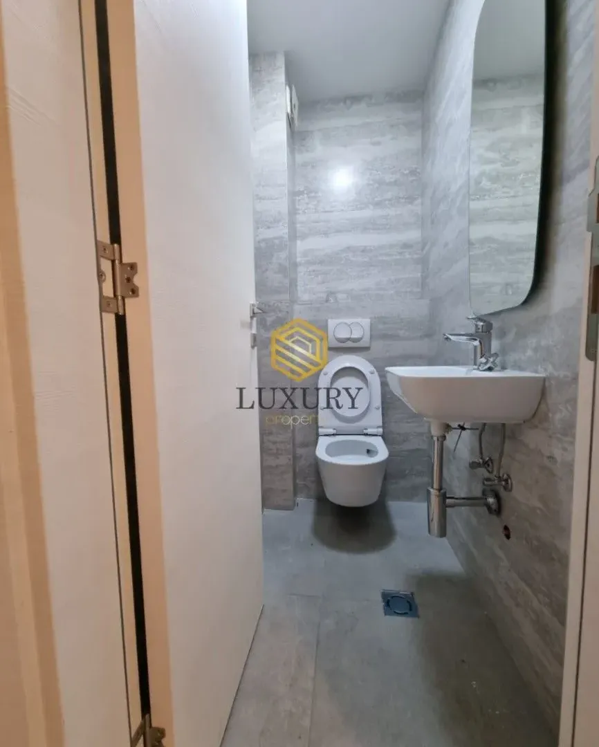 Prodaja, dvosoban stan, 59m², Dalmatinska ulica, Podgorica