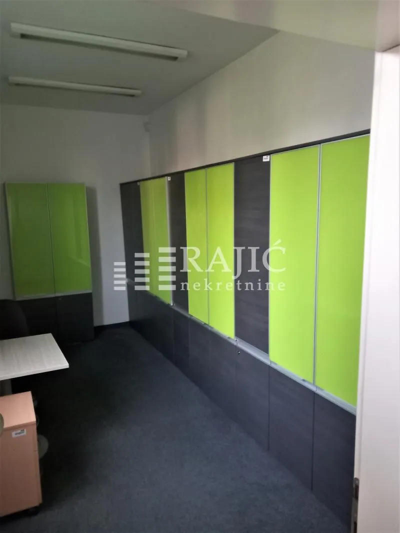 Rent, office space, 120m², Voždovac Sve Podlokacije, Beograd
