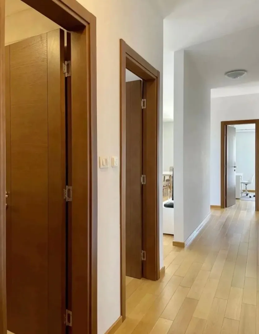Izdavanje, dvosoban stan, 77m², Seljanovo, Tivat